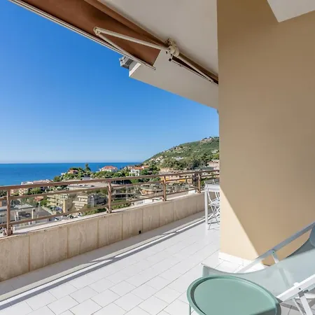 Blue View Apartment